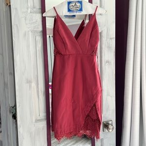 ASTR dress- Mauve color with lace details. Mini. Worn only once for a wedding